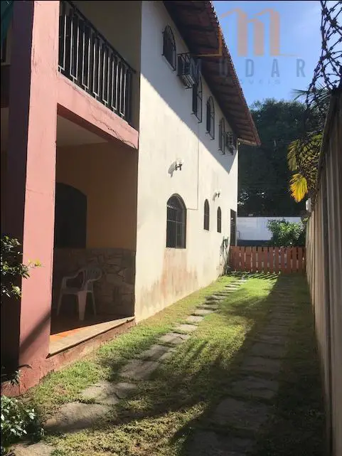 Casa com 5 Quartos à Venda, 340 m² por R$ 900.000 Rua 22 de Abril - Manguinhos, Serra - ES