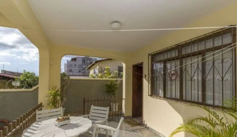 Casa com 4 Quartos à Venda, 300 m² por R$ 1.500.000 Santa Inês, Belo Horizonte - MG