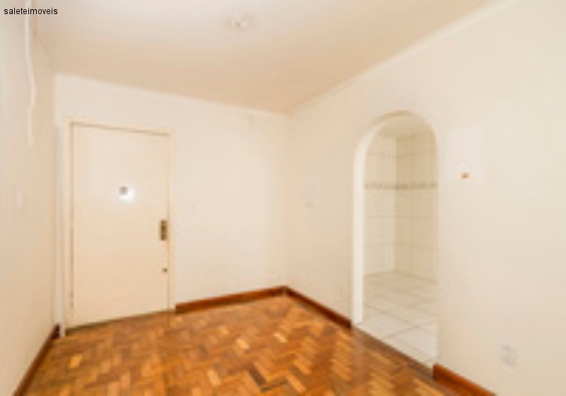 Apartamento com 1 Quarto à Venda, 49 m² por R$ 159.999 Partenon, Porto Alegre - RS