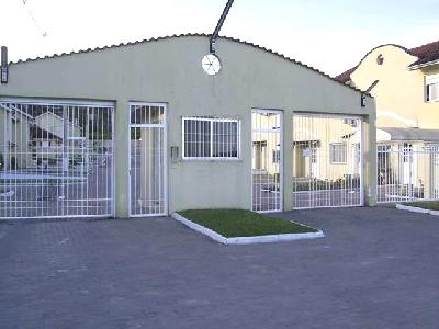 Casa com 2 Quartos à Venda, 122 m² por R$ 373.000 Avenida Edgar Píres de Castro, 350 - Hípica, Porto Alegre - RS