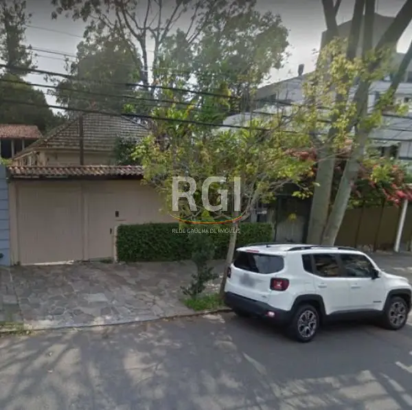 Casa com 3 Quartos à Venda, 151 m² por R$ 479.000 Rua Luzitana, 631 - Higienópolis, Porto Alegre - RS
