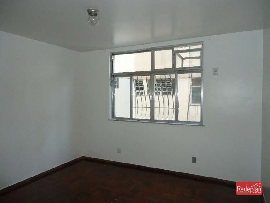 Apartamento com 3 Quartos para Alugar, 150 m² por R$ 1.200/Mês Rua Doutor Francisco Viléla de Andrade Neto - Centro, Barra Mansa - RJ