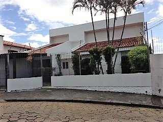 Casa com 3 Quartos à Venda, 200 m² por R$ 500.000 Rua da Fonte - Coqueiros, Florianópolis - SC