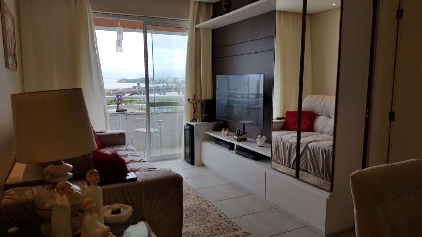 Apartamento com 3 Quartos à Venda, 83 m² por R$ 690.000 Rua Cristóvão Nunes Pires, 180 - Centro, Florianópolis - SC