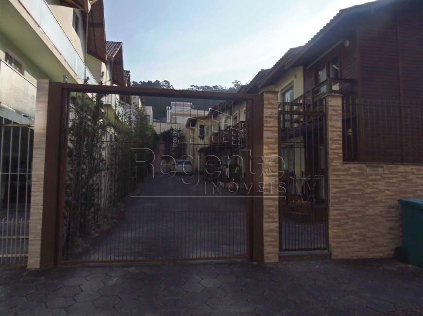 Casa com 1 Quarto para Alugar, 35 m² por R$ 1.250/Mês Córrego Grande, Florianópolis - SC