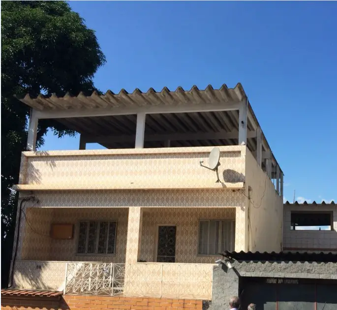 Casa com 2 Quartos à Venda, 309 m² por R$ 490.000 Rua Primeiro de Maio, 214 - Vila Rosali, São João de Meriti - RJ