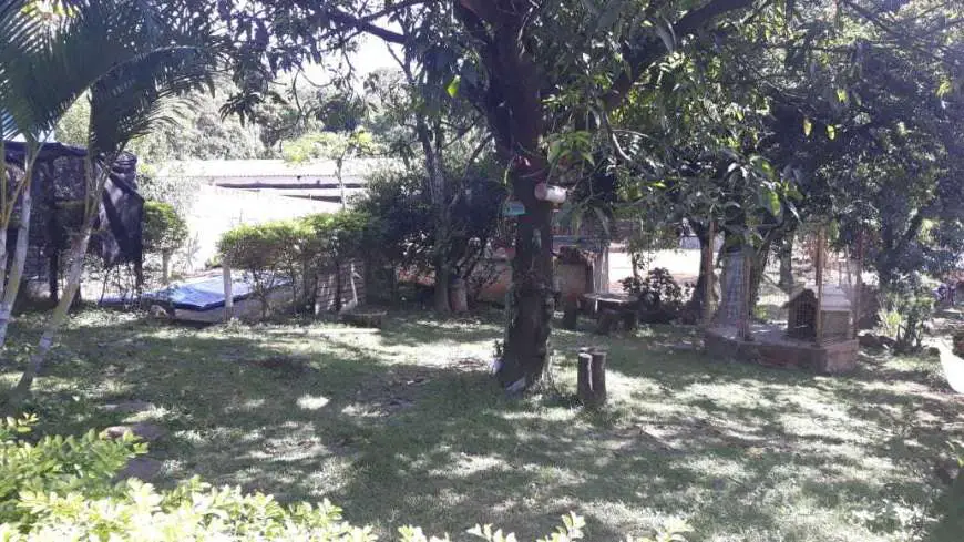 Chácara com 4 Quartos à Venda, 200 m² por R$ 450.000 Estrada Ferroviário João de Oliveira, 200 - Ipanema das Pedras, Sorocaba - SP