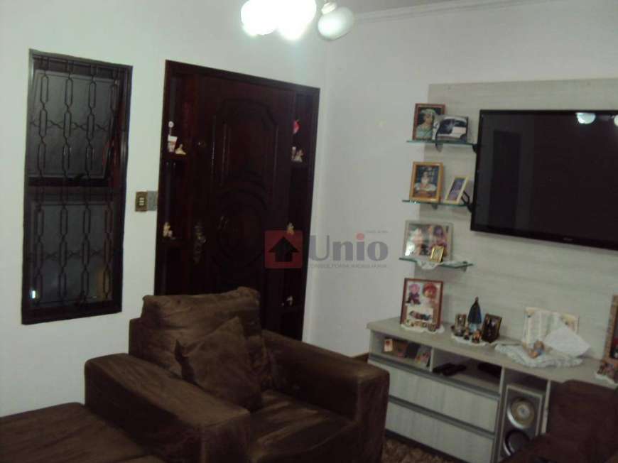 Casa com 2 Quartos à Venda, 115 m² por R$ 290.000 Castelinho, Piracicaba - SP