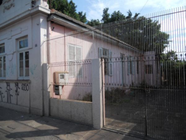 Casa com 4 Quartos à Venda, 452 m² por R$ 1.600.000 Azenha, Porto Alegre - RS