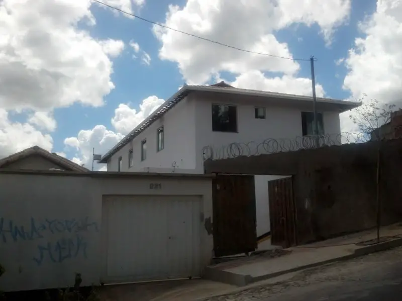 Casa com 2 Quartos à Venda, 75 m² por R$ 220.000 Rua Professor Leopoldo Miranda - Santa Mônica, Belo Horizonte - MG