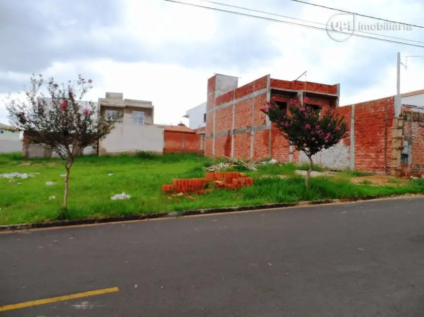 Lote/Terreno à Venda, 179 m² por R$ 150.000 Água Branca, Piracicaba - SP