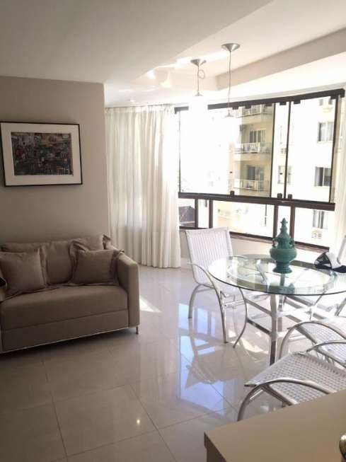 Apartamento com 3 Quartos à Venda, 100 m² por R$ 980.000 Quadra Mar, Balneário Camboriú - SC