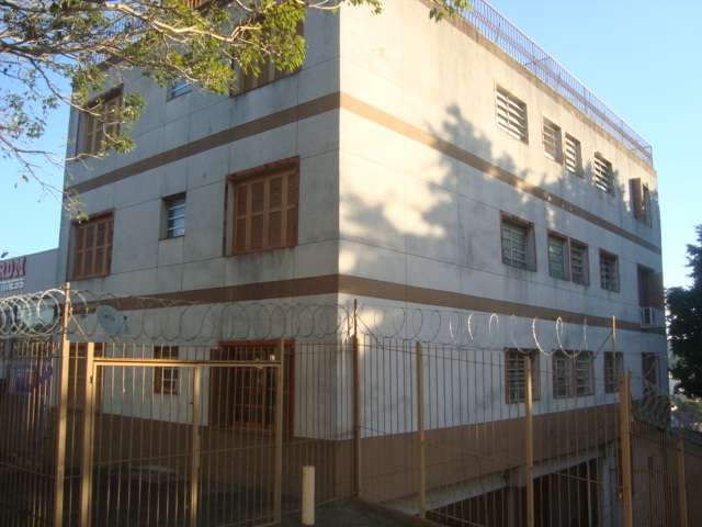 Apartamento com 2 Quartos para Alugar, 190 m² por R$ 1.200/Mês Avenida Professor Oscar Pereira, 1757 - Glória, Porto Alegre - RS