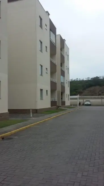 Apartamento com 2 Quartos para Alugar por R$ 700/Mês Souza Cruz, Brusque - SC