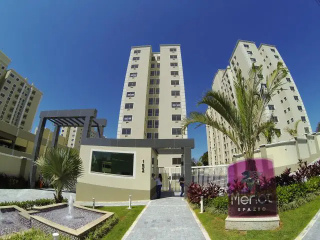 Apartamento com 3 Quartos para Alugar por R$ 1.100/Mês Rua Nardina Rodrigues Johansen - Vila Bosque, Maringá - PR