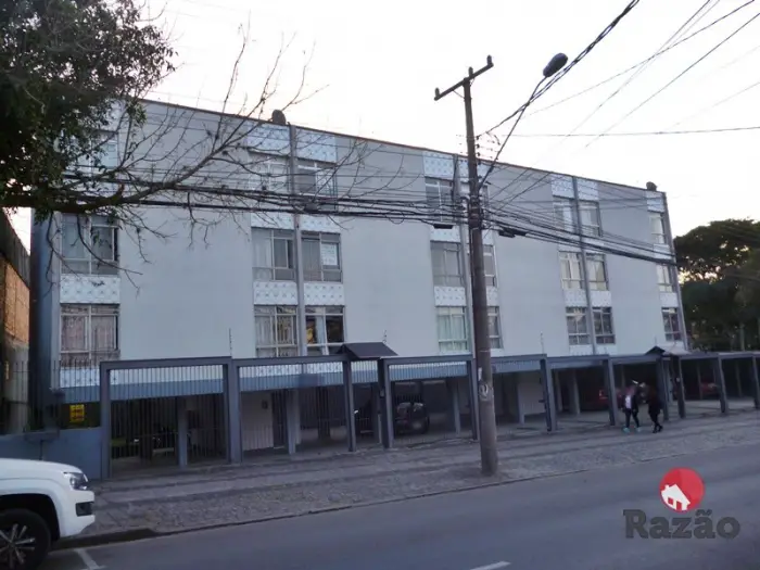 Apartamento com 2 Quartos para Alugar, 56 m² por R$ 900/Mês Rebouças, Curitiba - PR