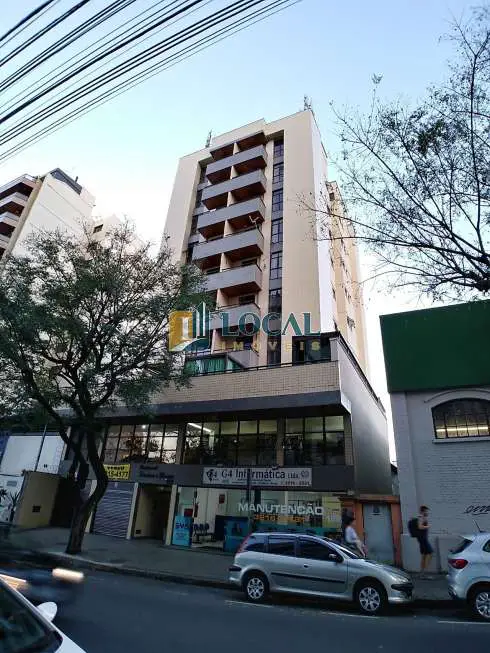 Apartamento com 1 Quarto para Alugar, 62 m² por R$ 900/Mês Rua Barão de Cataguases, 179 - Santa Helena, Juiz de Fora - MG