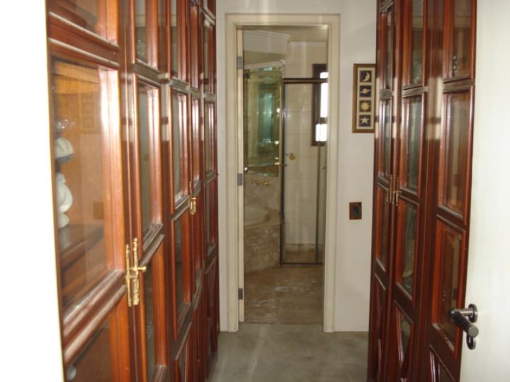 Apartamento com 4 Quartos à Venda, 280 m² por R$ 890.000 Rua Doutor Oscar Monteiro de Barros - Morumbi, São Paulo - SP