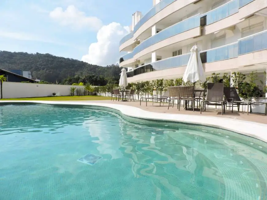 Apartamento com 3 Quartos para Alugar por R$ 1.400/Dia SC-402 - Jurerê, Florianópolis - SC