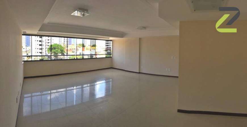 Apartamento com 3 Quartos para Alugar, 135 m² por R$ 2.000/Mês Tirol, Natal - RN