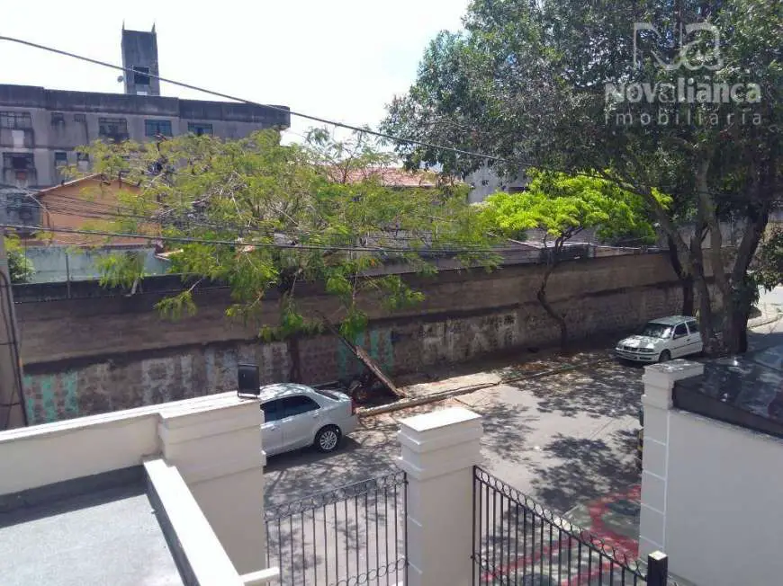 Apartamento com 2 Quartos para Alugar, 45 m² por R$ 800/Mês Rua Cândido das Neves - Ilha dos Aires, Vila Velha - ES