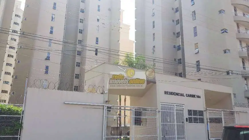 Apartamento com 3 Quartos para Alugar, 115 m² por R$ 1.200/Mês Mercês, Uberaba - MG