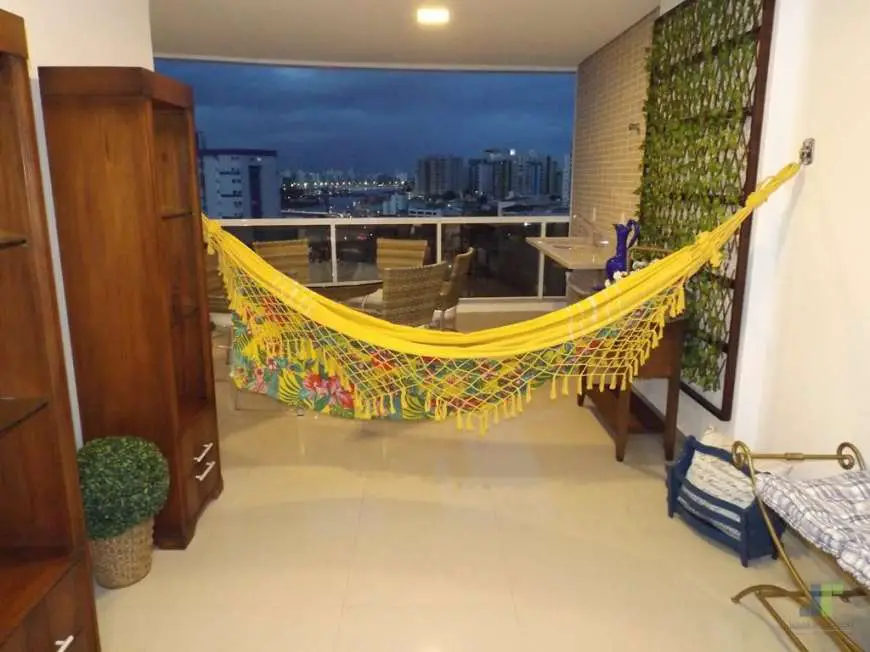 Apartamento com 3 Quartos para Alugar, 120 m² por R$ 600/Dia Rua Maria Silva, 219 - Centro, Guarapari - ES