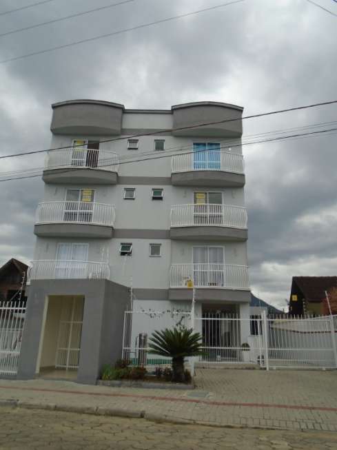 Apartamento com 2 Quartos para Alugar, 59 m² por R$ 850/Mês Rua Conselheiro Pedreira, 1231 - Pirabeiraba, Joinville - SC