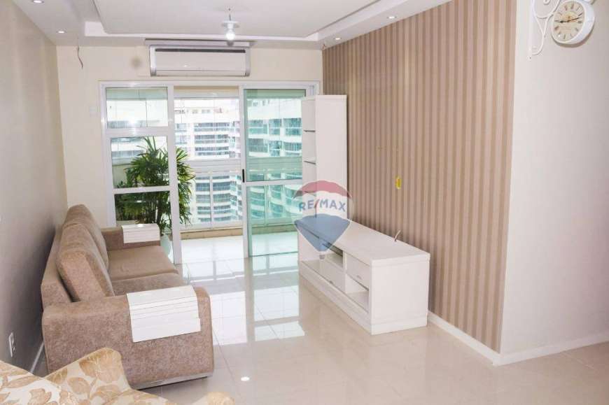Apartamento com 4 Quartos para Alugar, 215 m² por R$ 3.800/Mês Rua Franz Weissman, 530 - Jacarepaguá, Rio de Janeiro - RJ