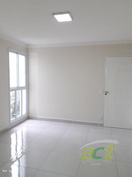 Apartamento com 2 Quartos para Alugar, 50 m² por R$ 520/Mês Novo Umuarama, Araçatuba - SP