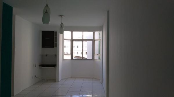 Apartamento com 2 Quartos para Alugar, 60 m² por R$ 850/Mês Avenida Champagnat, 975 - Centro, Vila Velha - ES
