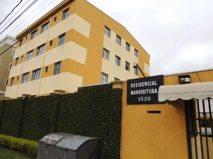 Apartamento com 2 Quartos para Alugar por R$ 580/Mês Rua Mandirituba, 1520 - Sitio Cercado, Curitiba - PR