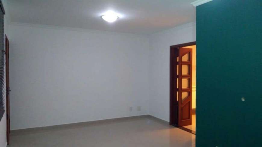 Apartamento com 3 Quartos para Alugar por R$ 1.100/Mês Jardim Bom Retiro, Valinhos - SP