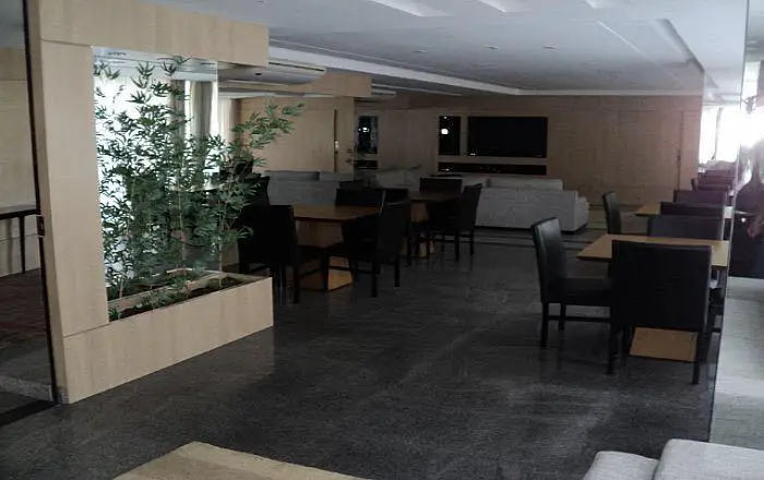 Apartamento com 4 Quartos para Alugar, 208 m² por R$ 4.500/Mês Petrópolis, Natal - RN