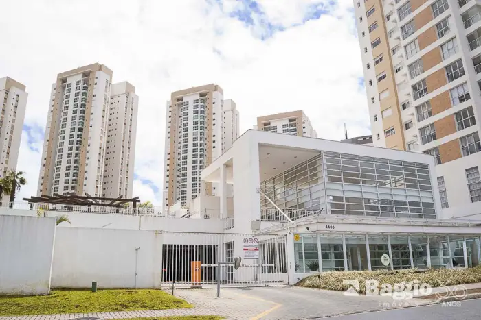 Apartamento com 2 Quartos para Alugar, 69 m² por R$ 1.300/Mês Rua Monsenhor Ivo Zanlorenzi - Ecoville, Curitiba - PR