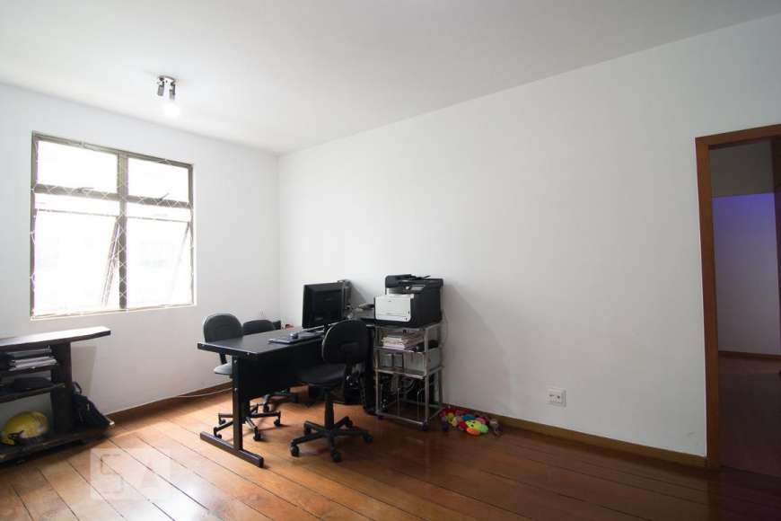 Apartamento com 3 Quartos para Alugar, 75 m² por R$ 1.520/Mês Rua Alfenas, 50 - Cruzeiro, Belo Horizonte - MG
