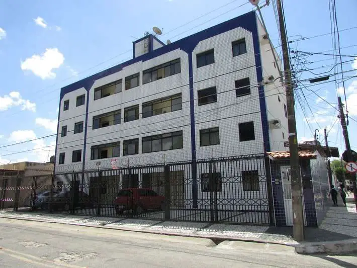 Apartamento com 2 Quartos para Alugar por R$ 600/Mês Rua Pedro de Queiros, 1068 - Amadeu Furtado, Fortaleza - CE