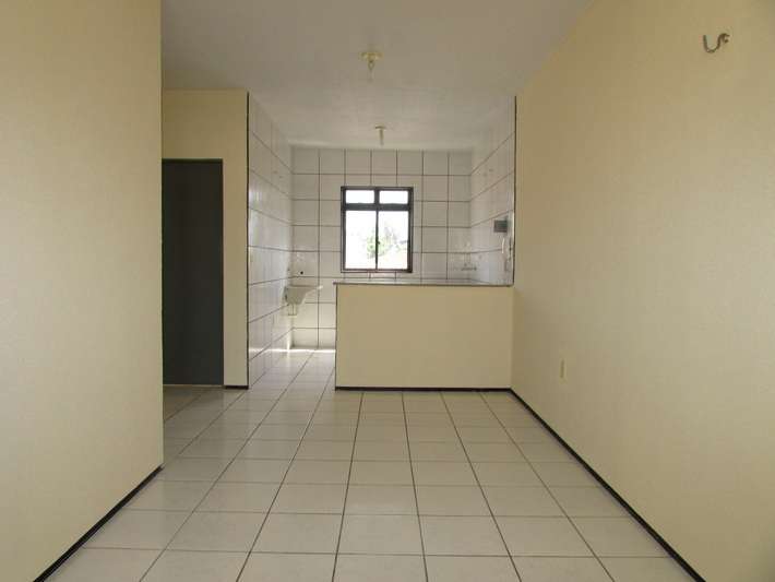 Apartamento com 2 Quartos para Alugar por R$ 600/Mês Rua Pedro de Queiros, 1068 - Amadeu Furtado, Fortaleza - CE