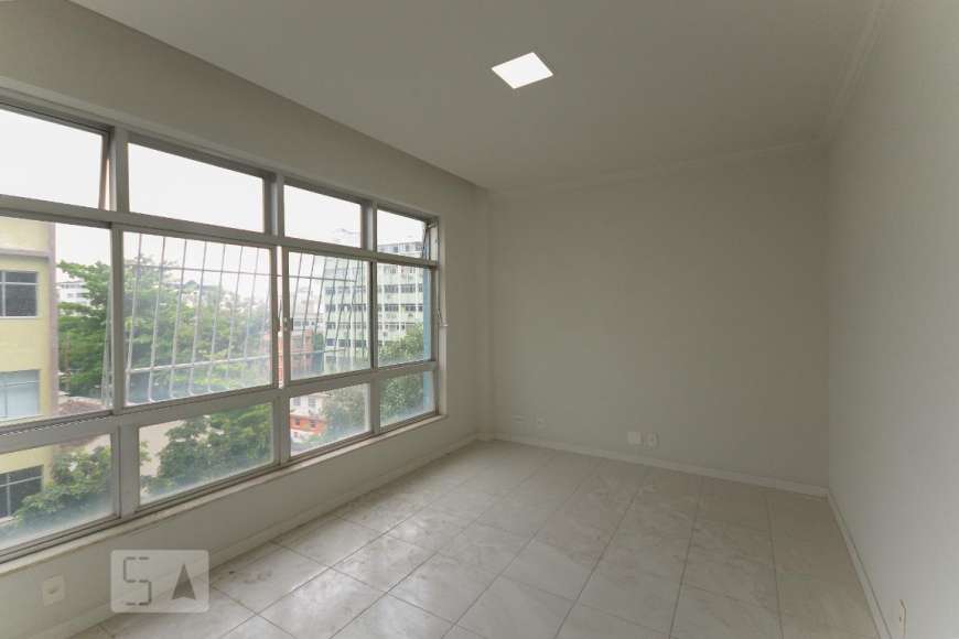 Apartamento com 3 Quartos para Alugar, 120 m² por R$ 2.500/Mês Rua Soares da Costa, 58 - Tijuca, Rio de Janeiro - RJ