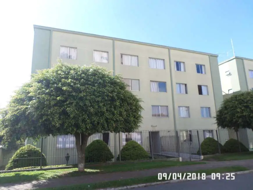Apartamento com 3 Quartos para Alugar, 94 m² por R$ 850/Mês Rua Atílio Brunetti, 1001 - Capão Raso, Curitiba - PR