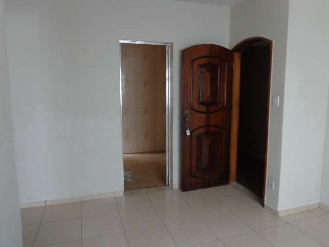 Apartamento com 2 Quartos para Alugar, 60 m² por R$ 900/Mês Rua Antônio Alves, 98 - Alcântara, São Gonçalo - RJ