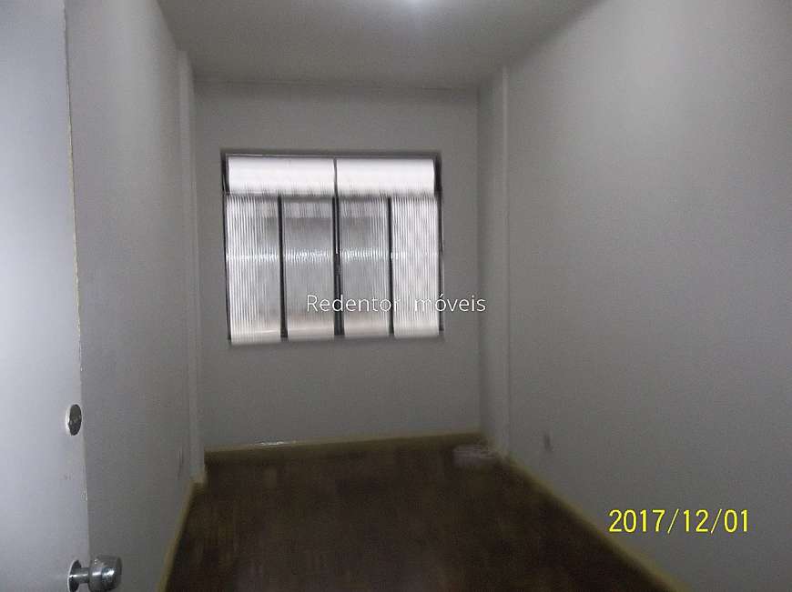 Apartamento com 1 Quarto para Alugar por R$ 600/Mês Centro, Juiz de Fora - MG