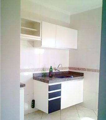Apartamento com 3 Quartos para Alugar, 75 m² por R$ 800/Mês Rua Onze - São Pedro, Sarzedo - MG