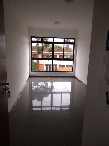 Apartamento com 2 Quartos para Alugar, 55 m² por R$ 1.500/Mês Santa Quitéria, Curitiba - PR