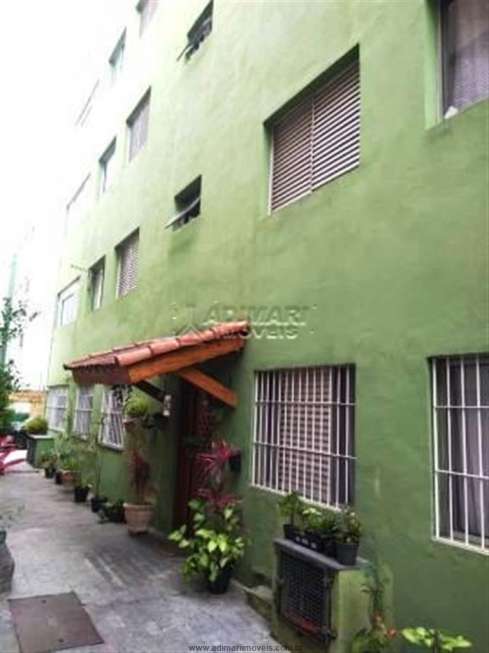 Apartamento com 1 Quarto para Alugar, 30 m² por R$ 870/Mês Rua Rússia - Taboão, São Bernardo do Campo - SP