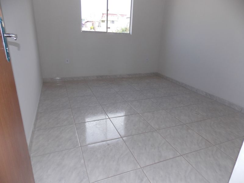 Apartamento com 2 Quartos para Alugar, 65 m² por R$ 850/Mês Rua Dez - Vista Sol, Belo Horizonte - MG