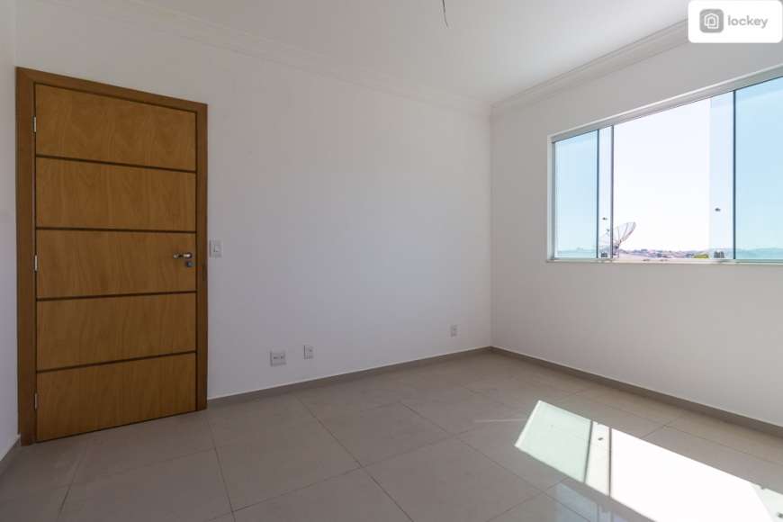 Apartamento com 3 Quartos para Alugar, 70 m² por R$ 1.000/Mês Rua Varzelândia, 86 - Candelaria, Belo Horizonte - MG