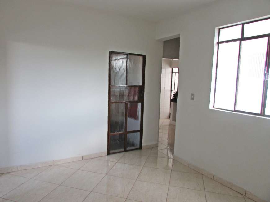 Apartamento com 3 Quartos para Alugar, 60 m² por R$ 550/Mês Niterói, Divinópolis - MG