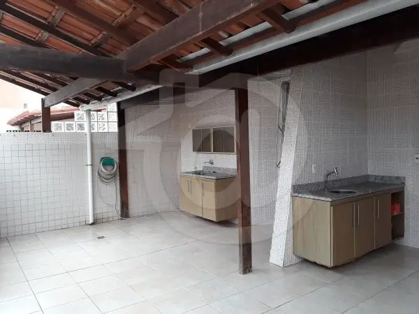 Apartamento com 2 Quartos para Alugar, 70 m² por R$ 1.200/Mês Avenida Champagnat - Centro, Vila Velha - ES