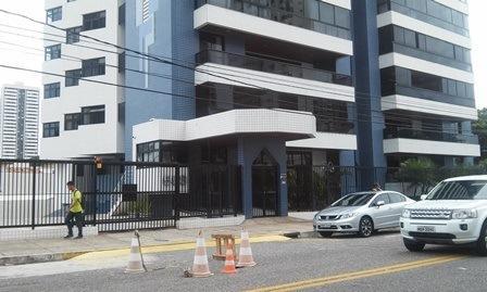Apartamento com 3 Quartos para Alugar, 275 m² por R$ 4.167/Mês Petrópolis, Natal - RN